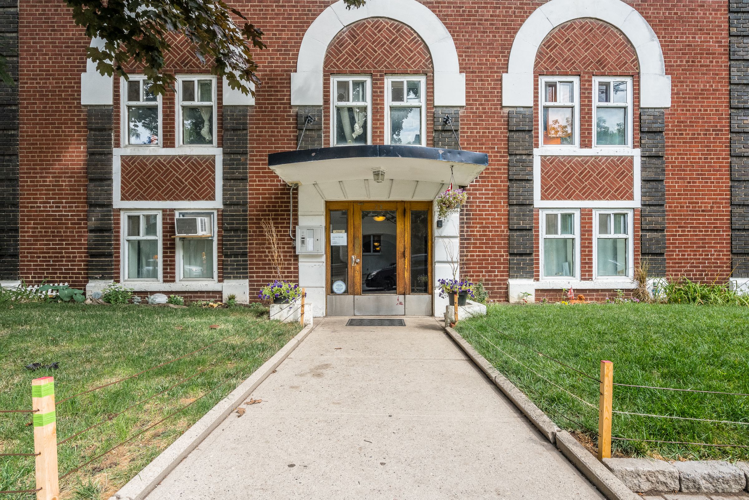 Photos and Video of 28 Balmoral Avenue in Toronto, ON